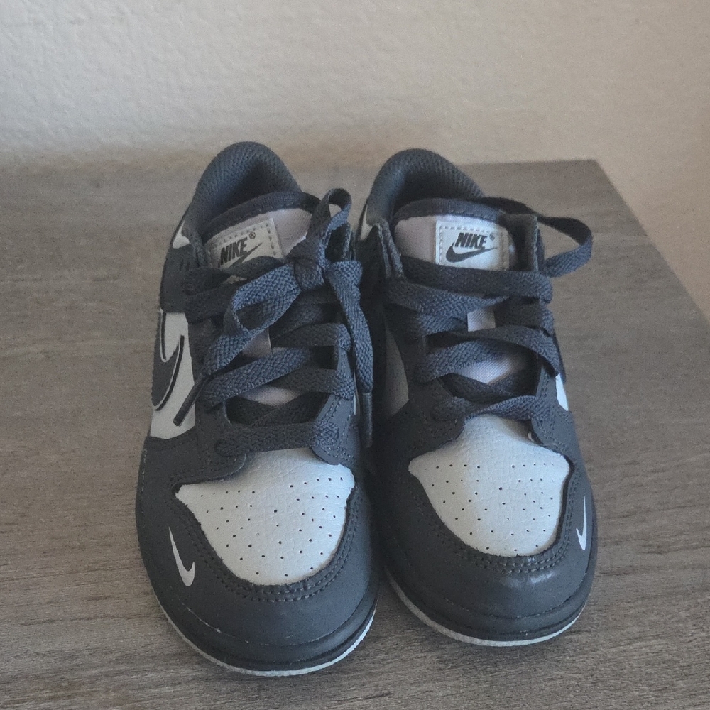 Nike Dunk Low SE Kids Charcoal and Light Gray Sneakers